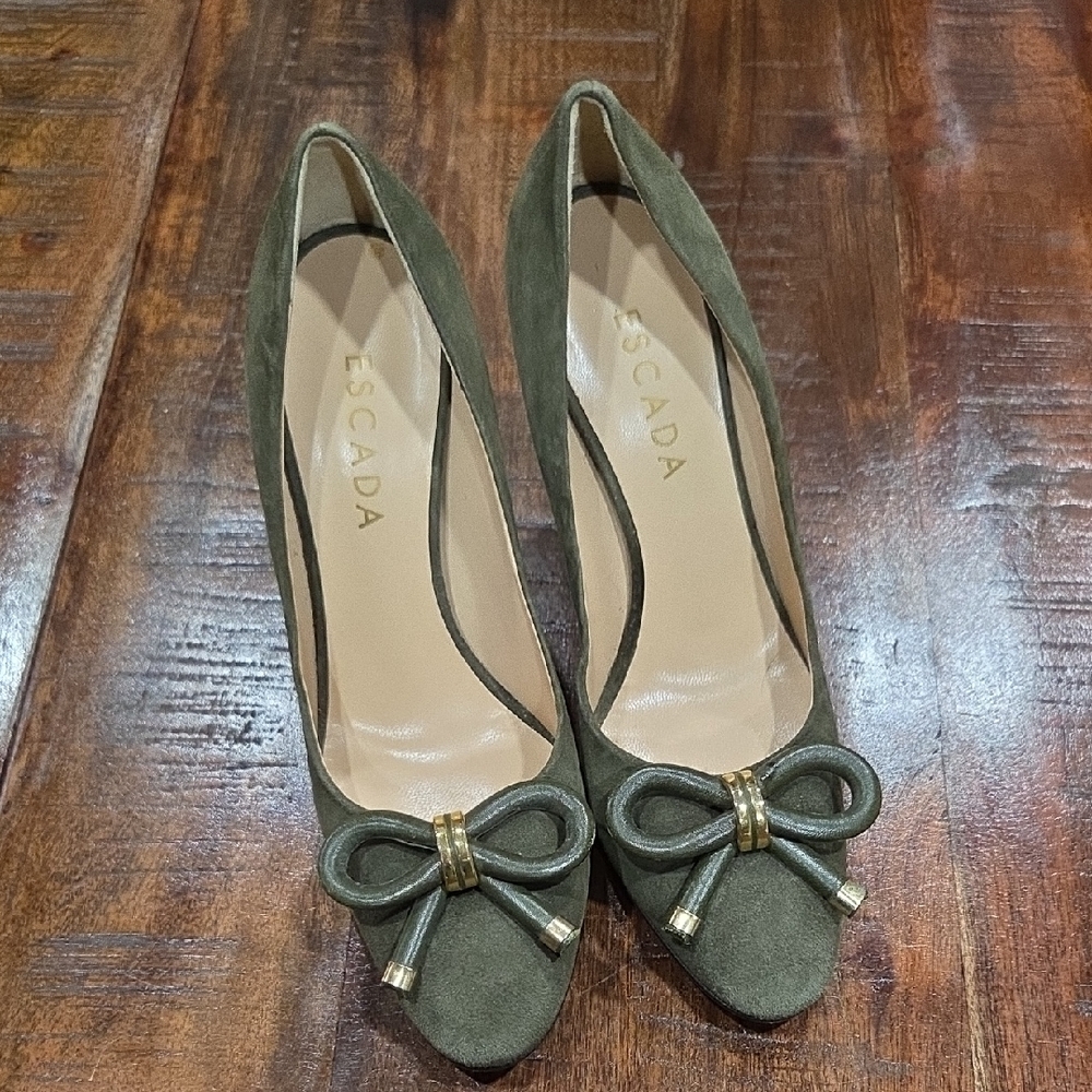 Escada Olive Green Heels with Bow Accent